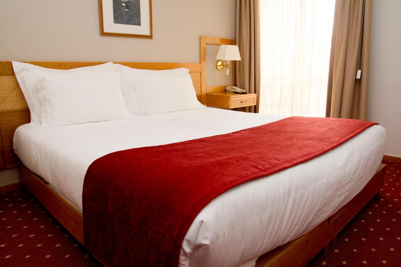 Hotel Rainha D. Amelia, Arts & Leisure Кастело Бранко Екстериор снимка