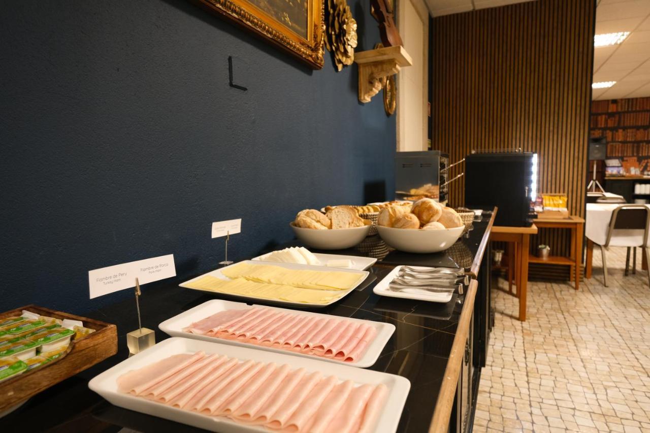 Hotel Rainha D. Amelia, Arts & Leisure Кастело Бранко Екстериор снимка