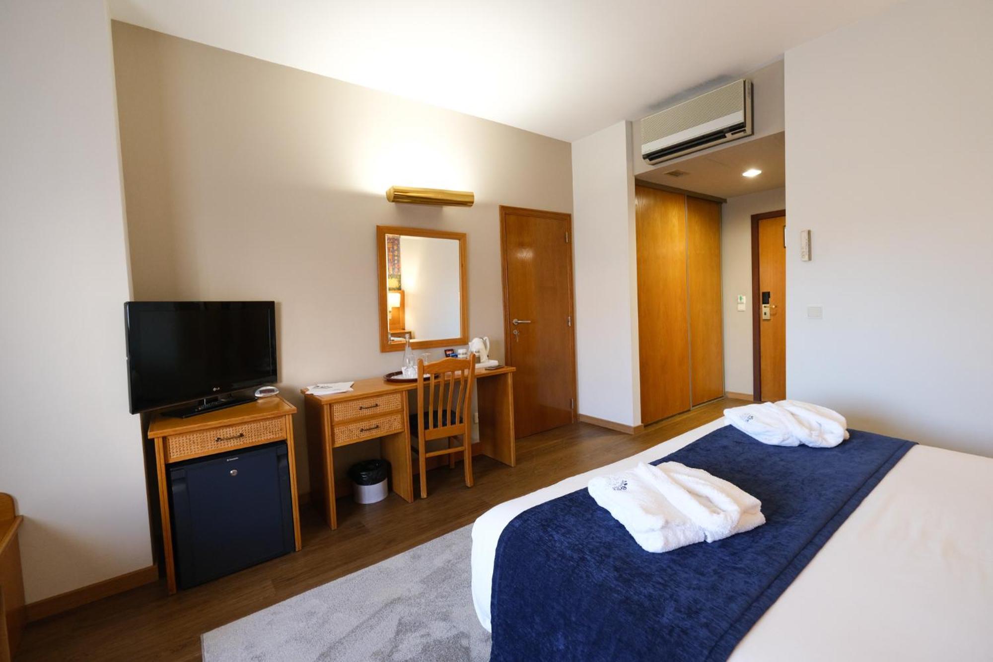 Hotel Rainha D. Amelia, Arts & Leisure Кастело Бранко Екстериор снимка