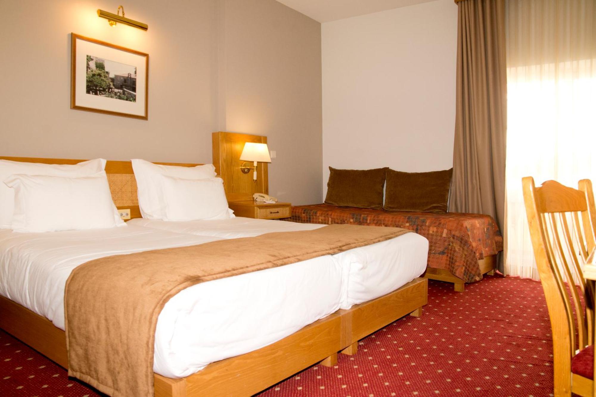 Hotel Rainha D. Amelia, Arts & Leisure Кастело Бранко Екстериор снимка